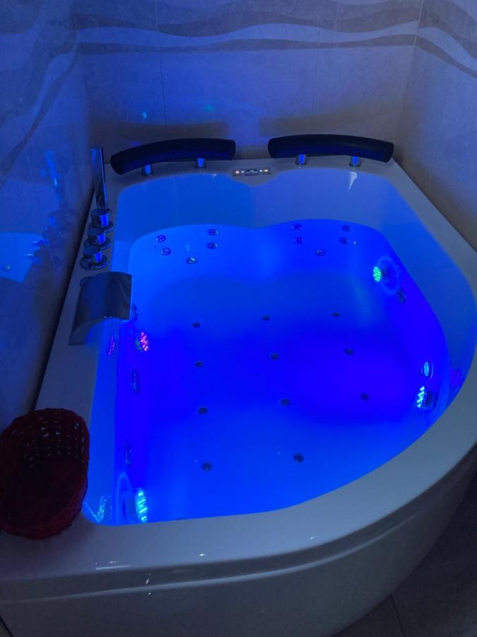 B&B La Reggia Di Rihanna Spa Касерта Екстериор снимка