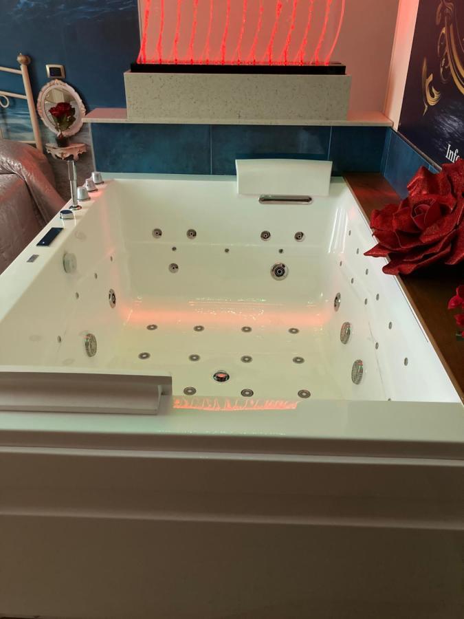B&B La Reggia Di Rihanna Spa Касерта Екстериор снимка
