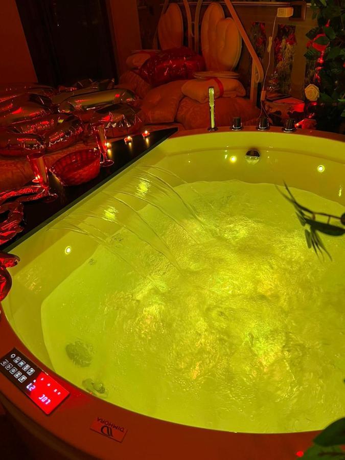 B&B La Reggia Di Rihanna Spa Касерта Екстериор снимка